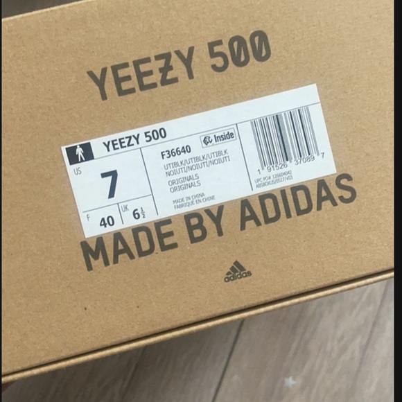 Yeezy 500 Utility Black size 7 - Picture 4 of 6